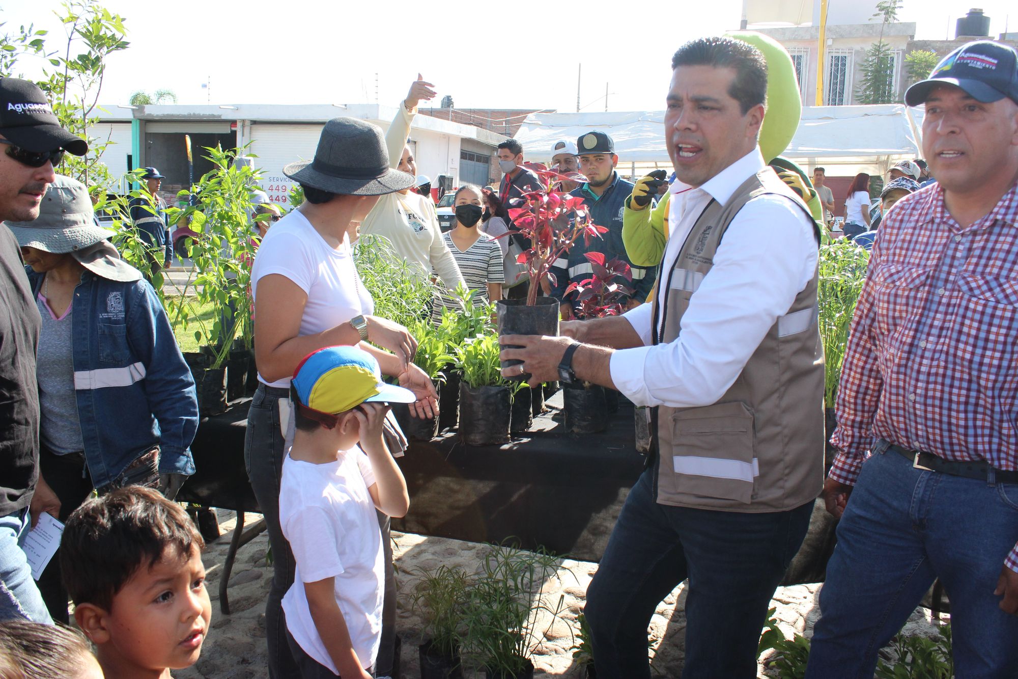 400 ÁRBOLES PLANTÓ MUNICIPIO EN EL ARRANQUE DEL PROGRAMA  DE ARBORIZACIÓN 2022 «DEJANDO VIDA»