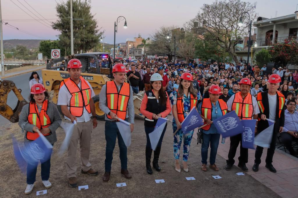 La obra de acceso oriente a Calvillo fortalecerá el turismo y mejorará la estética urbana